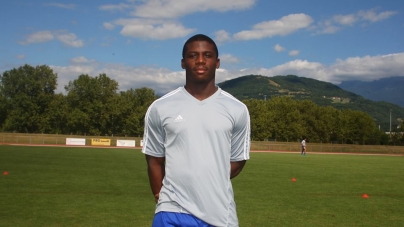 Benjamin Bolo (FC Echirolles) vers l’OC Eybens